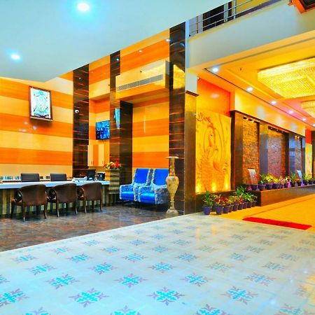 The Grand Uddhav Hotel New Delhi Exterior photo