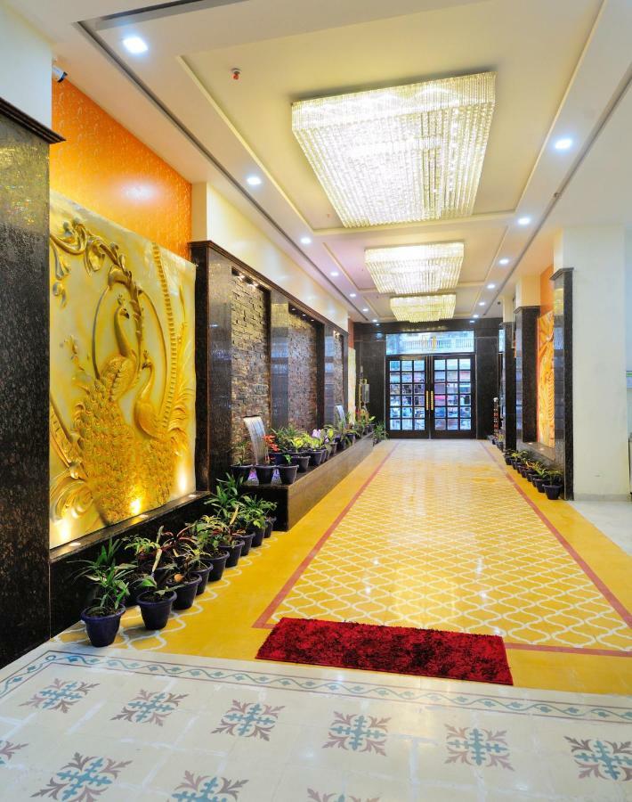 The Grand Uddhav Hotel New Delhi Exterior photo