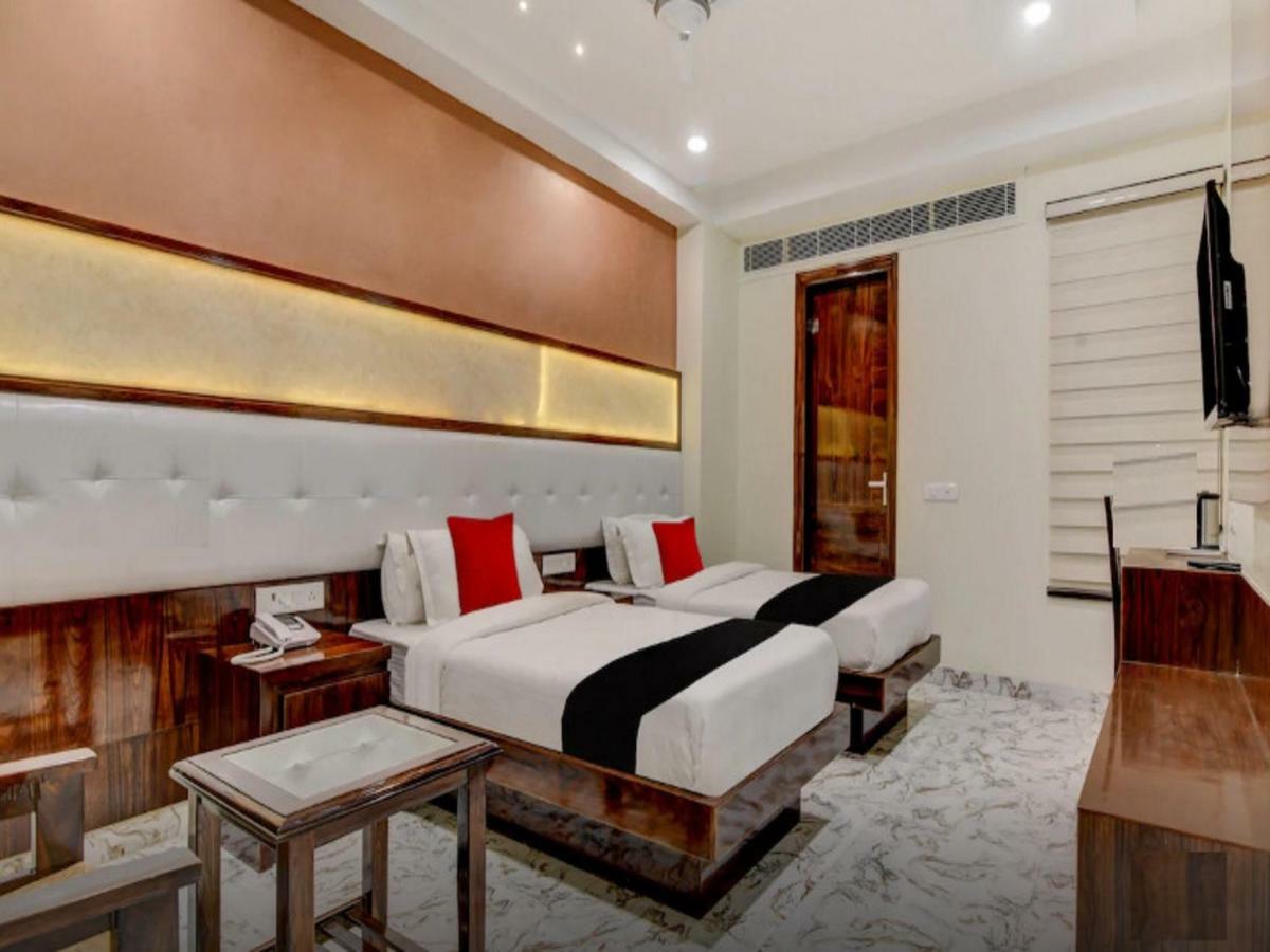 The Grand Uddhav Hotel New Delhi Exterior photo